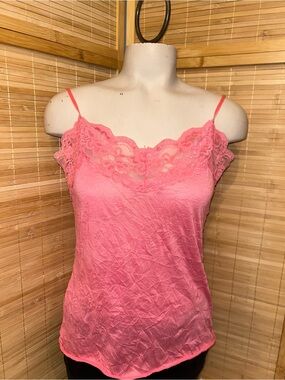 Charlotte Russe dark pink crinkle lace trim camisole cami tank top woman’s large